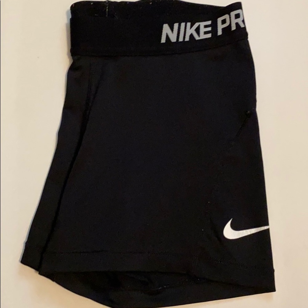 Nike Pro 3” shorts